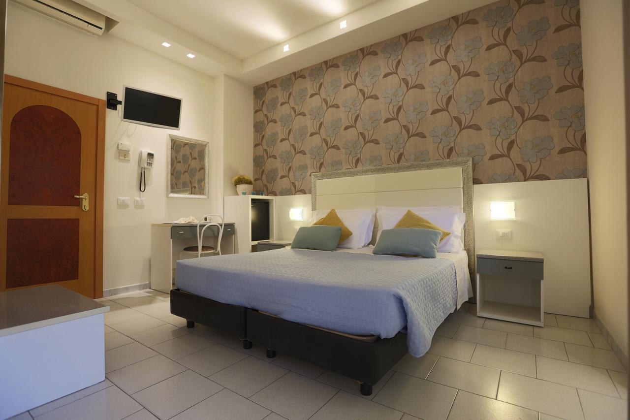 Hotel Residence Elisabetta Cesenatico Eksteriør billede